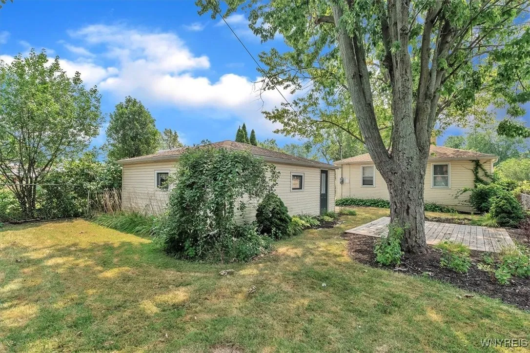 584 Highland Avenue, Tonawanda, New York 14223, Tonawanda, New York 14223, 3 Bedrooms Bedrooms, 6 Rooms Rooms,1 BathroomBathrooms,Residential,For Sale,584 Highland Avenue, Tonawanda, New York 14223,B1627737