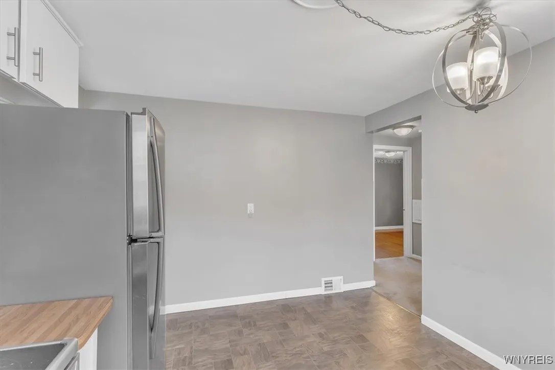 584 Highland Avenue, Tonawanda, New York 14223, Tonawanda, New York 14223, 3 Bedrooms Bedrooms, 6 Rooms Rooms,1 BathroomBathrooms,Residential,For Sale,584 Highland Avenue, Tonawanda, New York 14223,B1627737