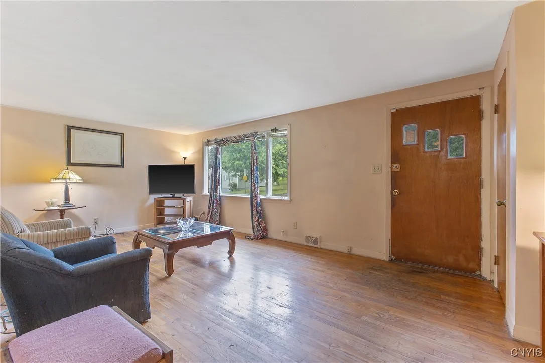 154 St. Louis Avenue, Syracuse, New York 13207, Syracuse, New York 13207, 3 Bedrooms Bedrooms, 5 Rooms Rooms,2 BathroomsBathrooms,Residential,Closed,154 St. Louis Avenue, Syracuse, New York 13207,0,S1626142