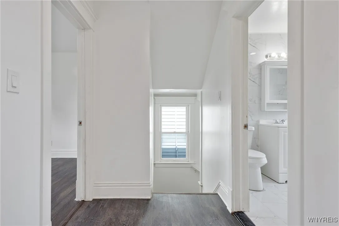 136 Newfield Street, Buffalo, New York 14207, Buffalo, New York 14207, 3 Bedrooms Bedrooms, 3 Rooms Rooms,1 BathroomBathrooms,Residential,For Sale,136 Newfield Street, Buffalo, New York 14207,B1625727