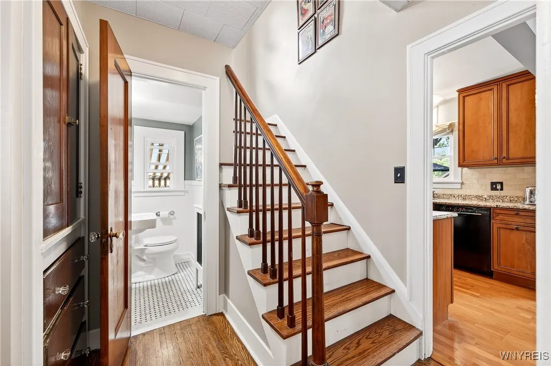 965 Eggert Road, Amherst, New York 14226, Amherst, New York 14226, 3 Bedrooms Bedrooms, 6 Rooms Rooms,1 BathroomBathrooms,Residential,For Sale,965 Eggert Road, Amherst, New York 14226,0,B1628571 965 Eggert Road, Amherst, New York 14226, Amherst, New York 14226, 3 Bedrooms Bedrooms, 6 Rooms Rooms,1 BathroomBathrooms,Residential,For Sale,965 Eggert Road, Amherst, New York 14226,0,B1628571