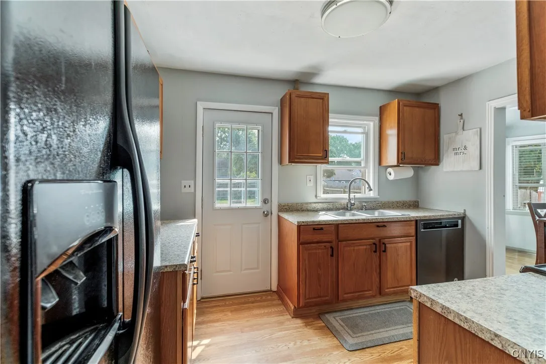215 Newcastle Road, Geddes, New York 13219, Geddes, New York 13219, 4 Bedrooms Bedrooms, 7 Rooms Rooms,2 BathroomsBathrooms,Residential,Closed,215 Newcastle Road, Geddes, New York 13219,0,S1628370