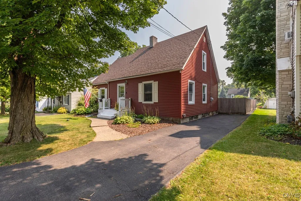 215 Newcastle Road, Geddes, New York 13219, Geddes, New York 13219, 4 Bedrooms Bedrooms, 7 Rooms Rooms,2 BathroomsBathrooms,Residential,Closed,215 Newcastle Road, Geddes, New York 13219,0,S1628370