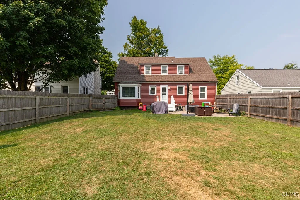 215 Newcastle Road, Geddes, New York 13219, Geddes, New York 13219, 4 Bedrooms Bedrooms, 7 Rooms Rooms,2 BathroomsBathrooms,Residential,Closed,215 Newcastle Road, Geddes, New York 13219,0,S1628370