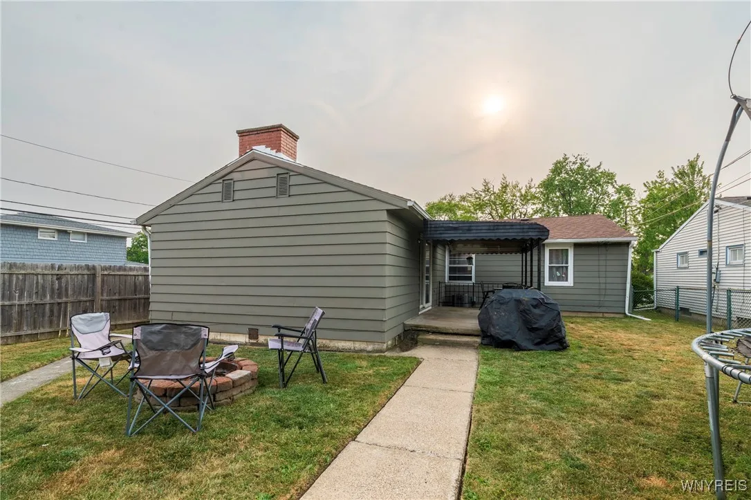 63 Melody Lane, Tonawanda, New York 14150, Tonawanda, New York 14150, 3 Bedrooms Bedrooms, 6 Rooms Rooms,1 BathroomBathrooms,Residential,For Sale,63 Melody Lane, Tonawanda, New York 14150,B1628573