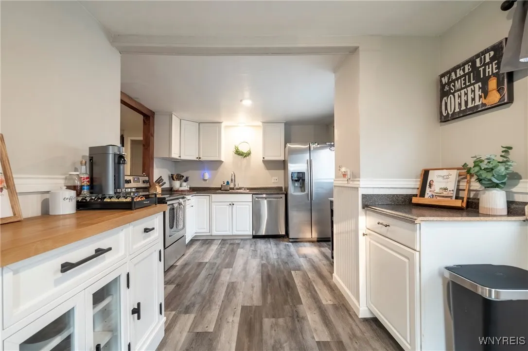 63 Melody Lane, Tonawanda, New York 14150, Tonawanda, New York 14150, 3 Bedrooms Bedrooms, 6 Rooms Rooms,1 BathroomBathrooms,Residential,For Sale,63 Melody Lane, Tonawanda, New York 14150,B1628573