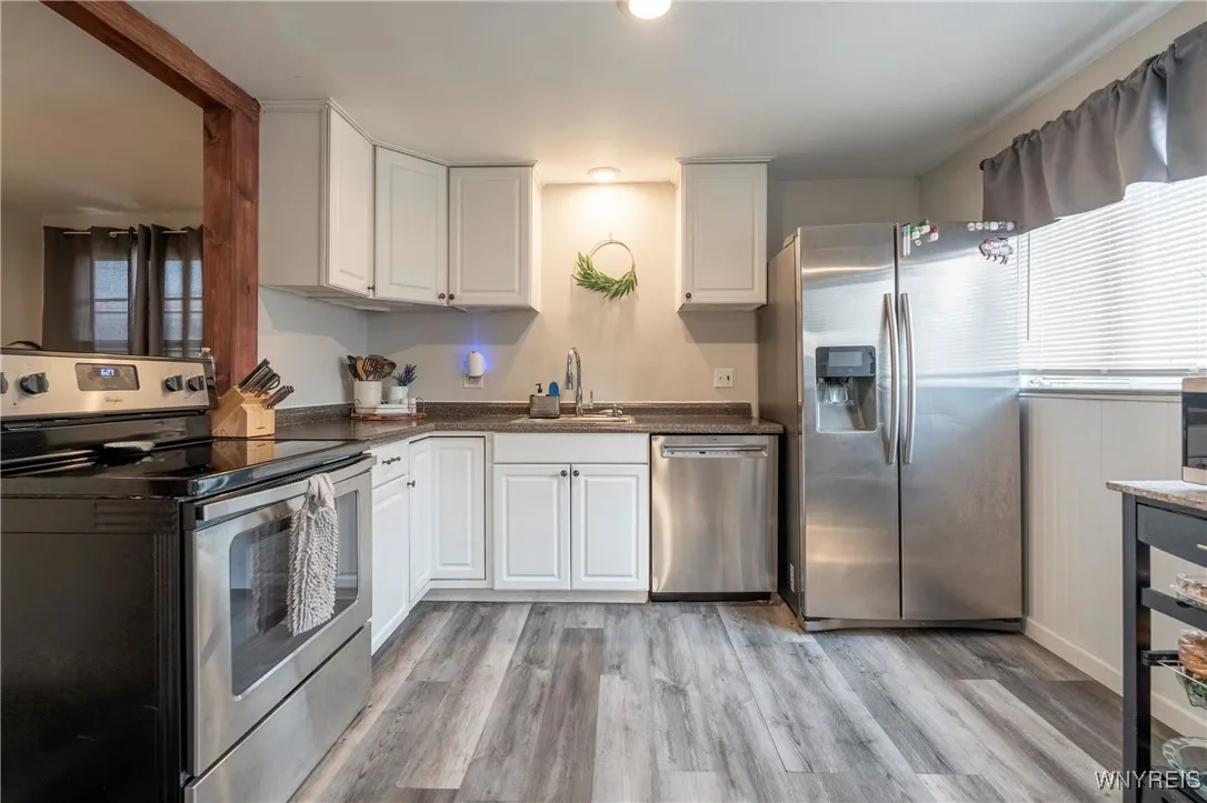 63 Melody Lane, Tonawanda, New York 14150, Tonawanda, New York 14150, 3 Bedrooms Bedrooms, 6 Rooms Rooms,1 BathroomBathrooms,Residential,For Sale,63 Melody Lane, Tonawanda, New York 14150,B1628573