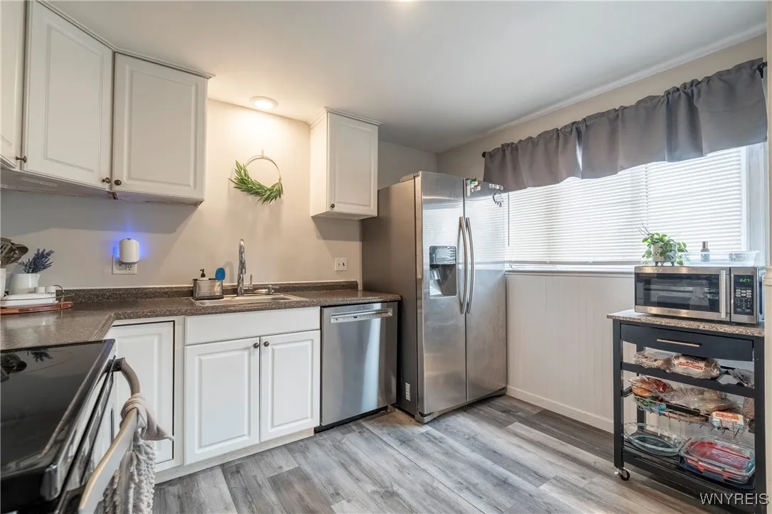 63 Melody Lane, Tonawanda, New York 14150, Tonawanda, New York 14150, 3 Bedrooms Bedrooms, 6 Rooms Rooms,1 BathroomBathrooms,Residential,For Sale,63 Melody Lane, Tonawanda, New York 14150,B1628573