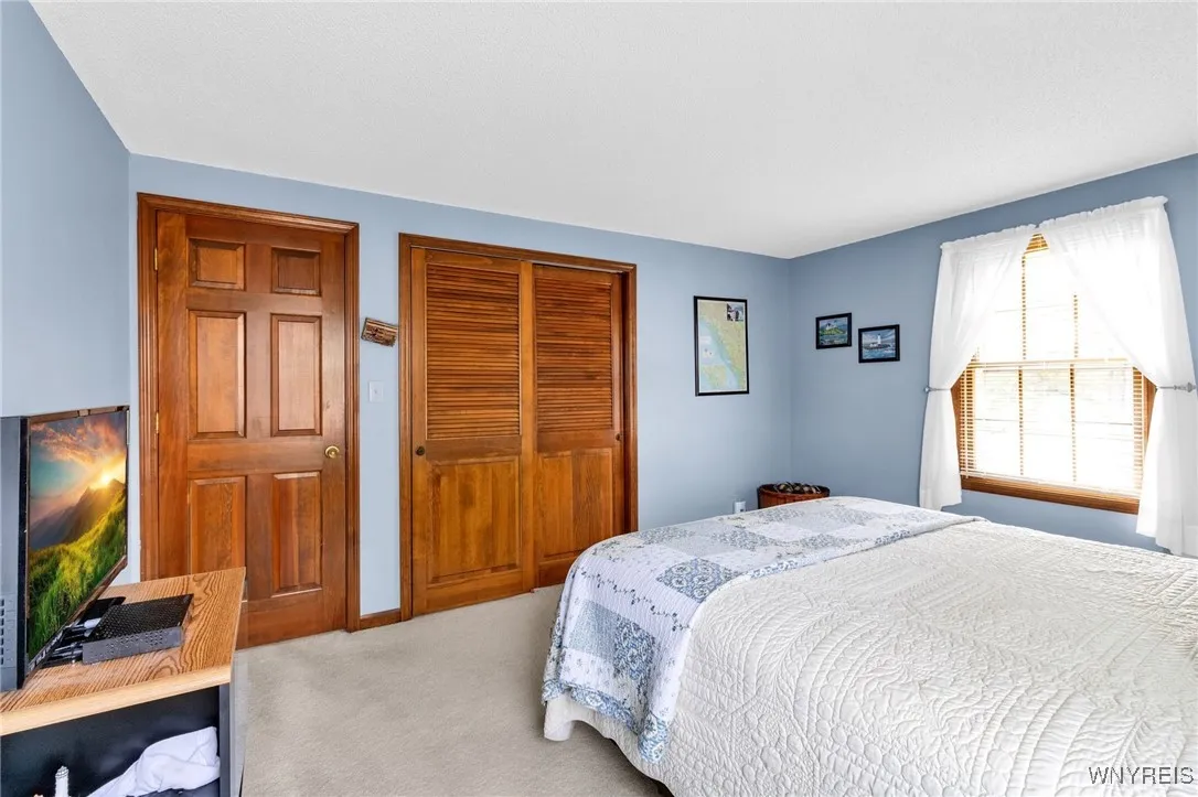 2 Deerpath Drive, Lancaster, New York 14086, Lancaster, New York 14086, 3 Bedrooms Bedrooms, 8 Rooms Rooms,2 BathroomsBathrooms,Residential,Closed,2 Deerpath Drive, Lancaster, New York 14086,0,B1628357