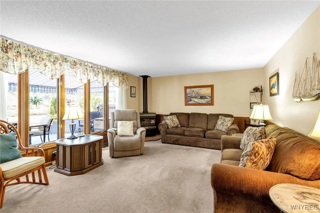 2 Deerpath Drive, Lancaster, New York 14086, Lancaster, New York 14086, 3 Bedrooms Bedrooms, 8 Rooms Rooms,2 BathroomsBathrooms,Residential,Closed,2 Deerpath Drive, Lancaster, New York 14086,0,B1628357