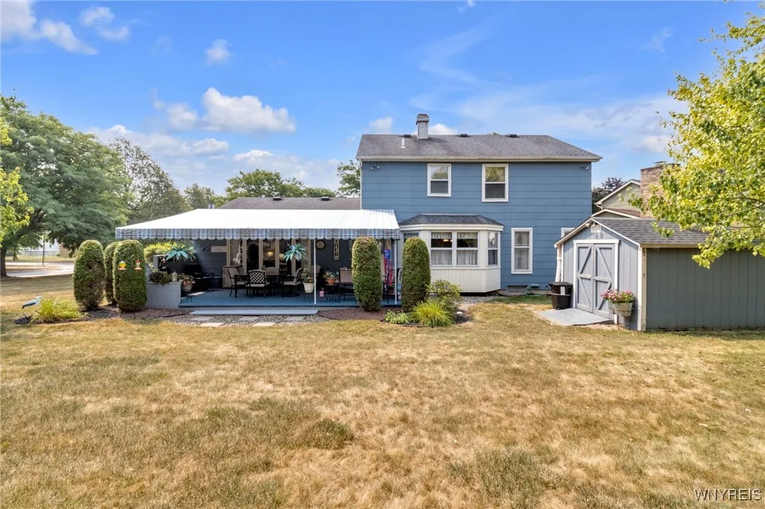 2 Deerpath Drive, Lancaster, New York 14086, Lancaster, New York 14086, 3 Bedrooms Bedrooms, 8 Rooms Rooms,2 BathroomsBathrooms,Residential,Closed,2 Deerpath Drive, Lancaster, New York 14086,0,B1628357