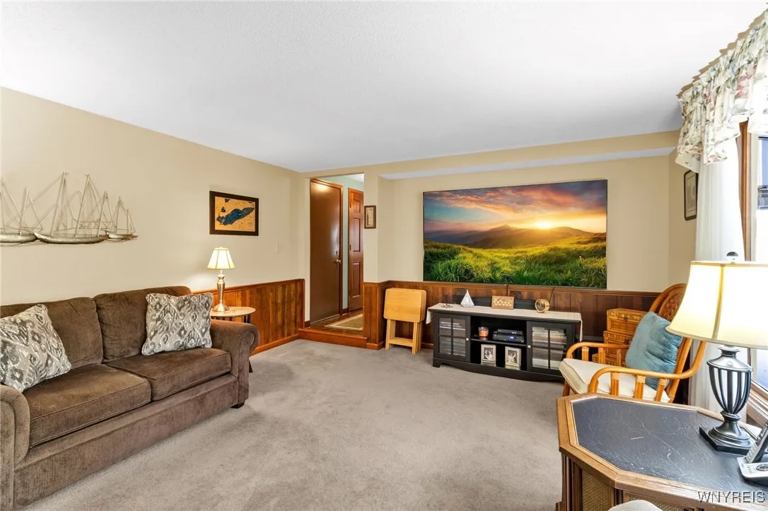 2 Deerpath Drive, Lancaster, New York 14086, Lancaster, New York 14086, 3 Bedrooms Bedrooms, 8 Rooms Rooms,2 BathroomsBathrooms,Residential,Closed,2 Deerpath Drive, Lancaster, New York 14086,0,B1628357