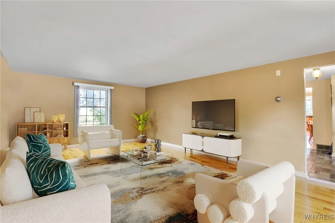 95 Carriage Circle, Amherst, New York 14221, Amherst, New York 14221, 4 Bedrooms Bedrooms, 10 Rooms Rooms,2 BathroomsBathrooms,Residential,For Sale,95 Carriage Circle, Amherst, New York 14221,B1627456