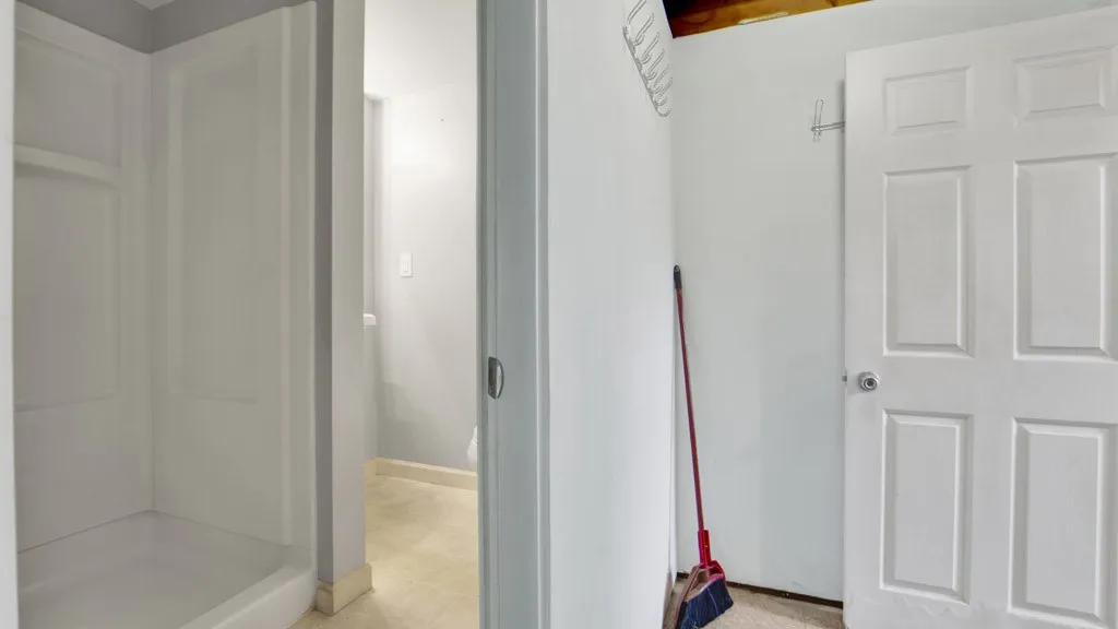 220 East Avenue, Sweden, New York 14420, Sweden, New York 14420, 2 Bedrooms Bedrooms, 7 Rooms Rooms,2 BathroomsBathrooms,Residential,Closed,220 East Avenue, Sweden, New York 14420,0,R1624485