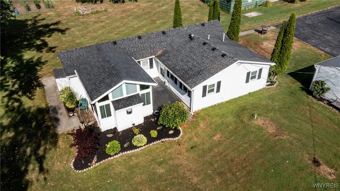 12561 Clarence Center Road, Newstead, New York 140, Newstead, New York 14001, 2 Bedrooms Bedrooms, 7 Rooms Rooms,1 BathroomBathrooms,Residential,Closed,12561 Clarence Center Road, Newstead, New York 140,0,B1626623