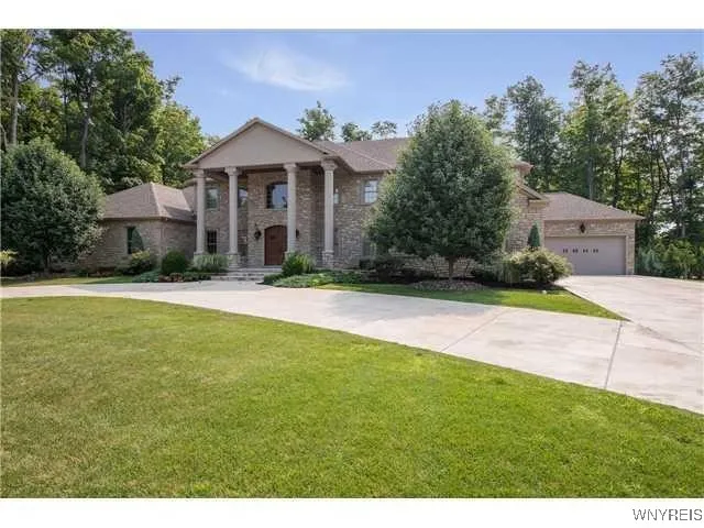 9737 Cobblestone Drive, Clarence, New York 14031, Clarence, New York 14031, 4 Bedrooms Bedrooms, 10 Rooms Rooms,2 BathroomsBathrooms,Residential,Closed,9737 Cobblestone Drive, Clarence, New York 14031,B1628414