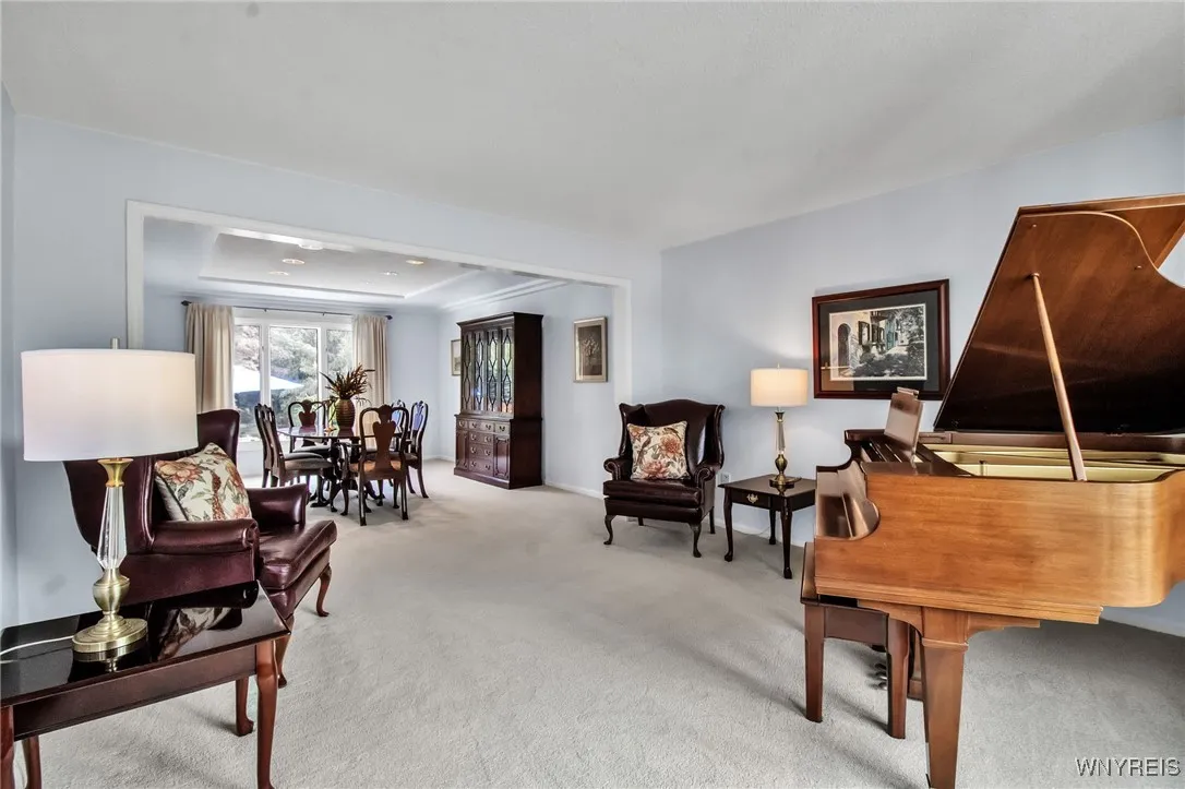 140 White Tail Run, Grand Island, New York 14072, Grand Island, New York 14072, 4 Bedrooms Bedrooms, 12 Rooms Rooms,3 BathroomsBathrooms,Residential,Closed,140 White Tail Run, Grand Island, New York 14072,0,B1628643