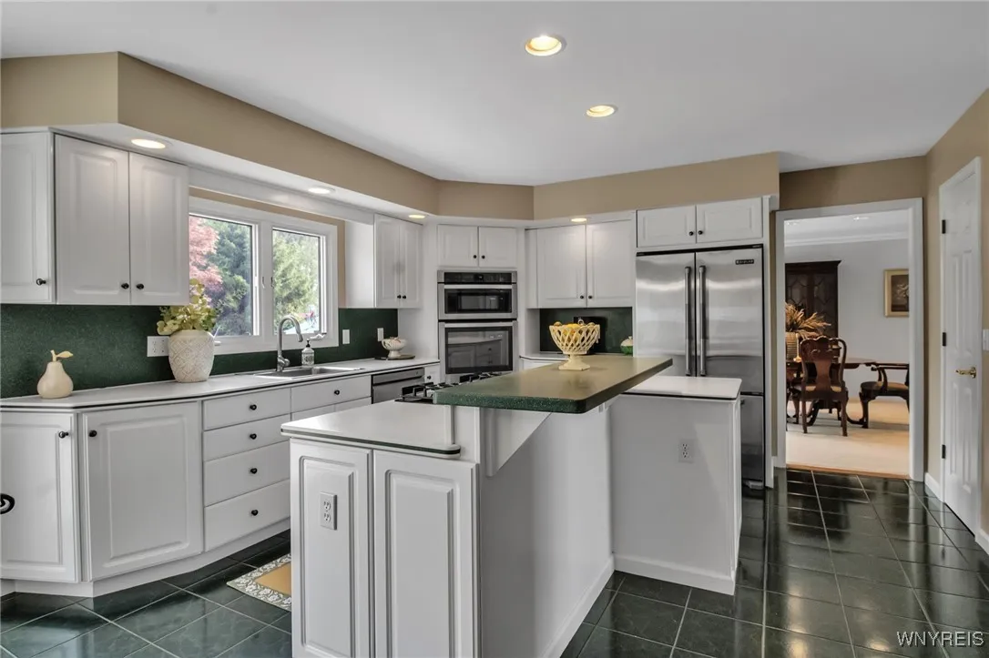 140 White Tail Run, Grand Island, New York 14072, Grand Island, New York 14072, 4 Bedrooms Bedrooms, 12 Rooms Rooms,3 BathroomsBathrooms,Residential,Closed,140 White Tail Run, Grand Island, New York 14072,0,B1628643