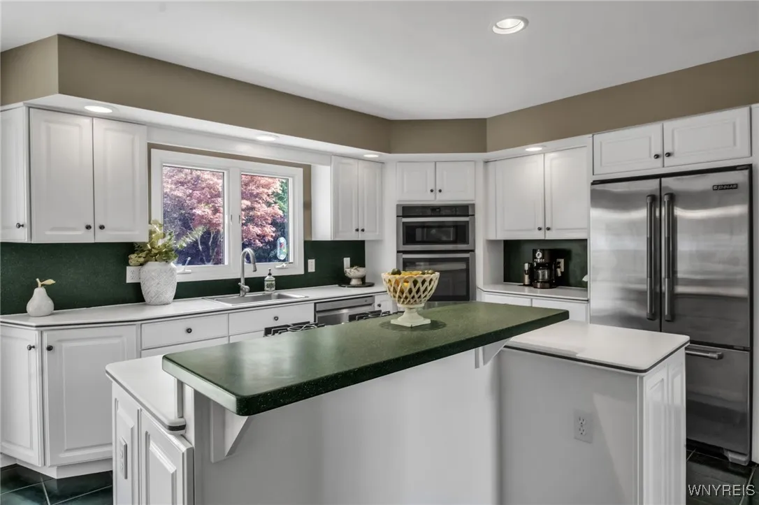 140 White Tail Run, Grand Island, New York 14072, Grand Island, New York 14072, 4 Bedrooms Bedrooms, 12 Rooms Rooms,3 BathroomsBathrooms,Residential,Closed,140 White Tail Run, Grand Island, New York 14072,0,B1628643