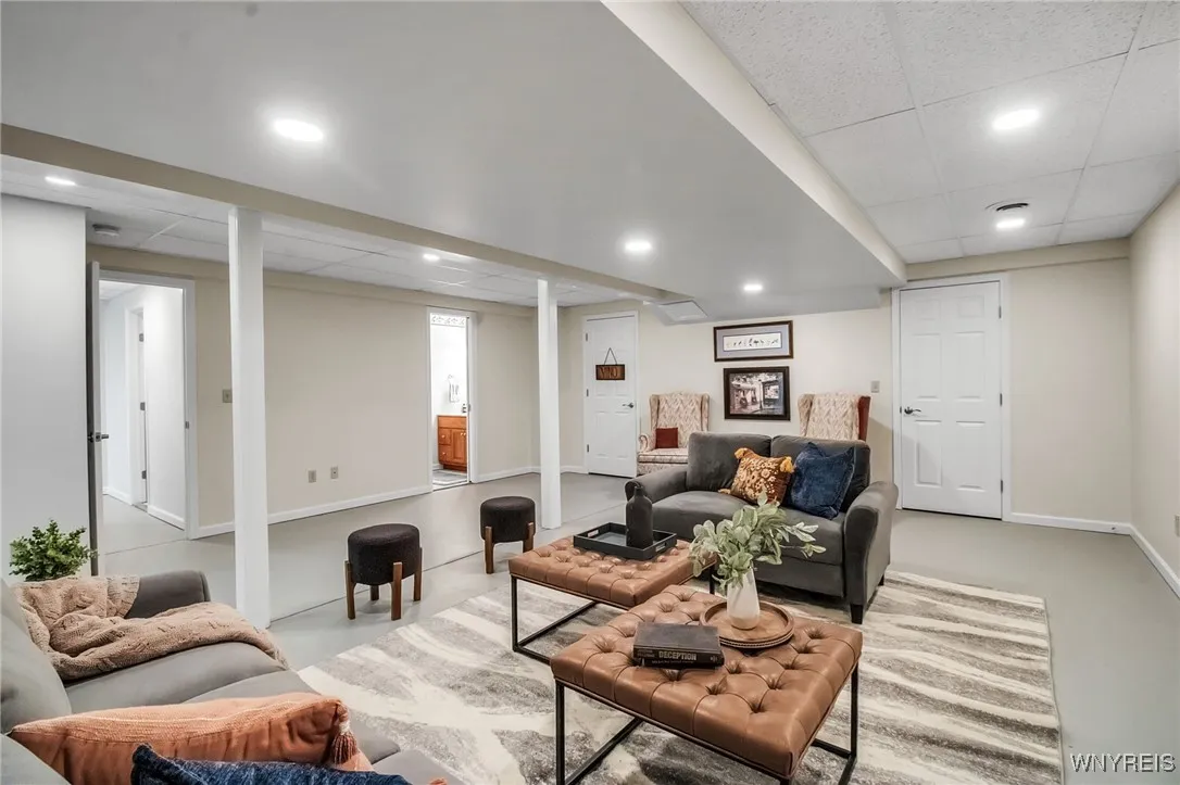 140 White Tail Run, Grand Island, New York 14072, Grand Island, New York 14072, 4 Bedrooms Bedrooms, 12 Rooms Rooms,3 BathroomsBathrooms,Residential,Closed,140 White Tail Run, Grand Island, New York 14072,0,B1628643