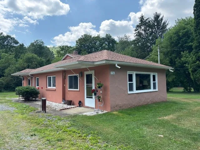 374 Latta Brook Road, Horseheads, New York 14845, Horseheads, New York 14845, 2 Bedrooms Bedrooms, 5 Rooms Rooms,1 BathroomBathrooms,Residential,Closed,374 Latta Brook Road, Horseheads, New York 14845,0,R1628377