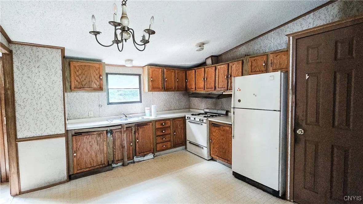 33 Floyd Drive, West Monroe, New York 13167, West Monroe, New York 13167, 3 Bedrooms Bedrooms, 7 Rooms Rooms,2 BathroomsBathrooms,Residential,Closed,33 Floyd Drive, West Monroe, New York 13167,0,S1628509