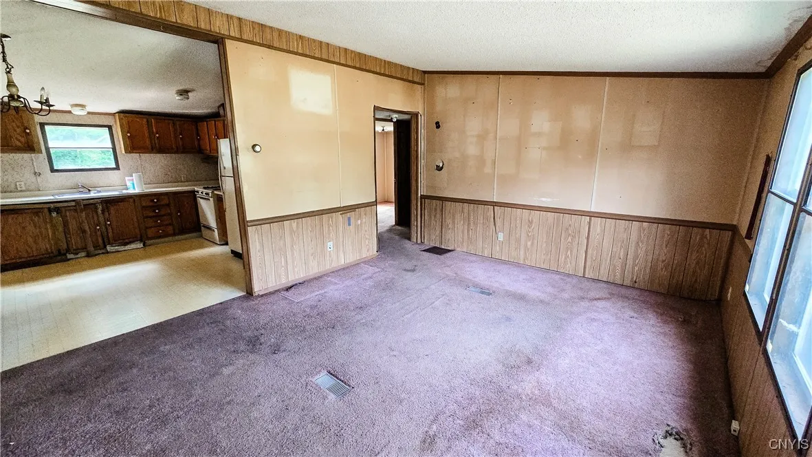 33 Floyd Drive, West Monroe, New York 13167, West Monroe, New York 13167, 3 Bedrooms Bedrooms, 7 Rooms Rooms,2 BathroomsBathrooms,Residential,Closed,33 Floyd Drive, West Monroe, New York 13167,0,S1628509