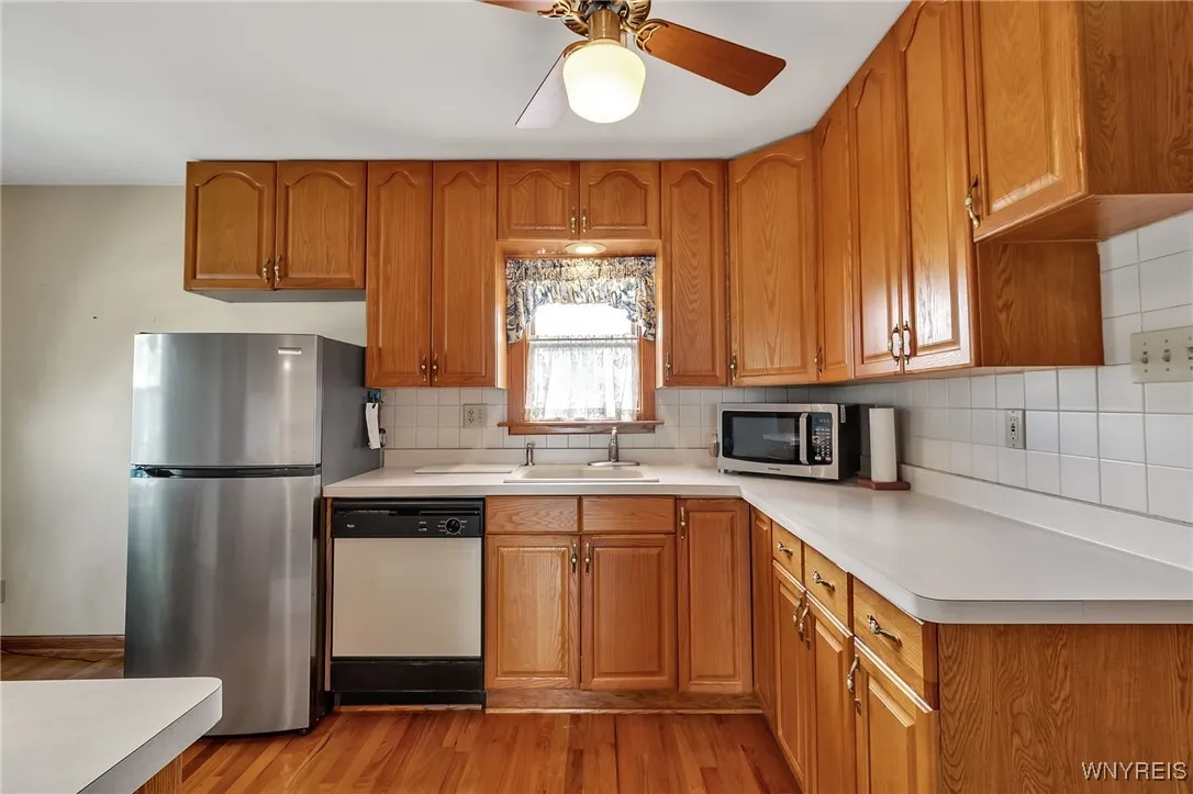 120 Victoria Boulevard, Tonawanda, New York 14217, Tonawanda, New York 14217, 4 Bedrooms Bedrooms, ,2 BathroomsBathrooms,Residential,For Sale,120 Victoria Boulevard, Tonawanda, New York 14217,B1628698
