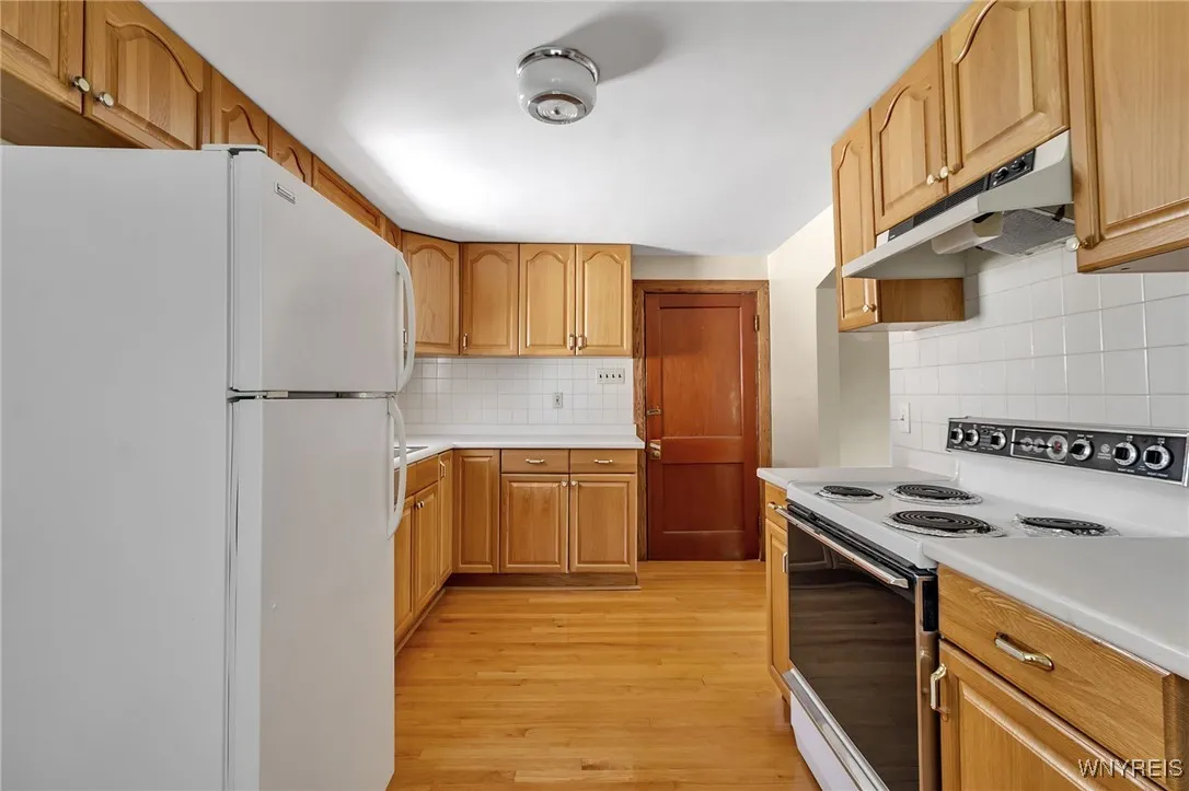 120 Victoria Boulevard, Tonawanda, New York 14217, Tonawanda, New York 14217, 4 Bedrooms Bedrooms, ,2 BathroomsBathrooms,Residential,For Sale,120 Victoria Boulevard, Tonawanda, New York 14217,B1628698