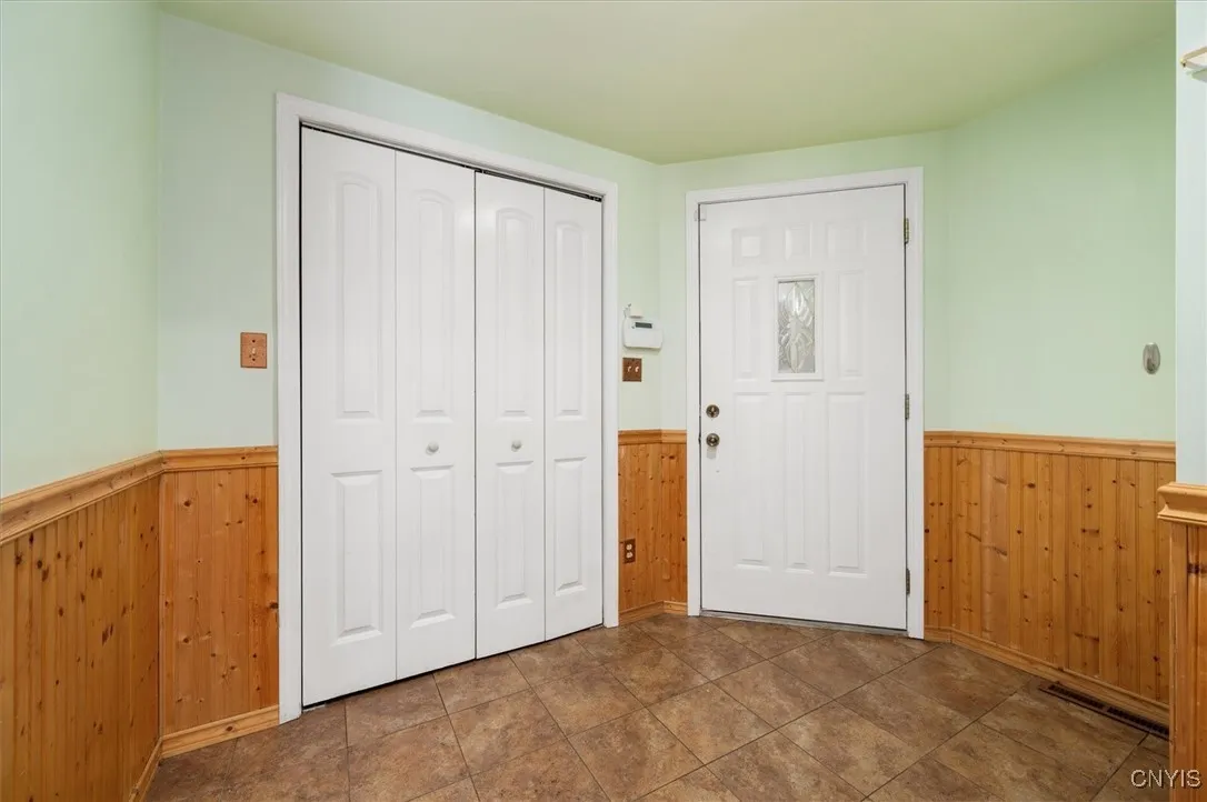 4957 Alfred Drive, Clay, New York 13090, Clay, New York 13090, 3 Bedrooms Bedrooms, 7 Rooms Rooms,2 BathroomsBathrooms,Residential,Closed,4957 Alfred Drive, Clay, New York 13090,0,S1626140