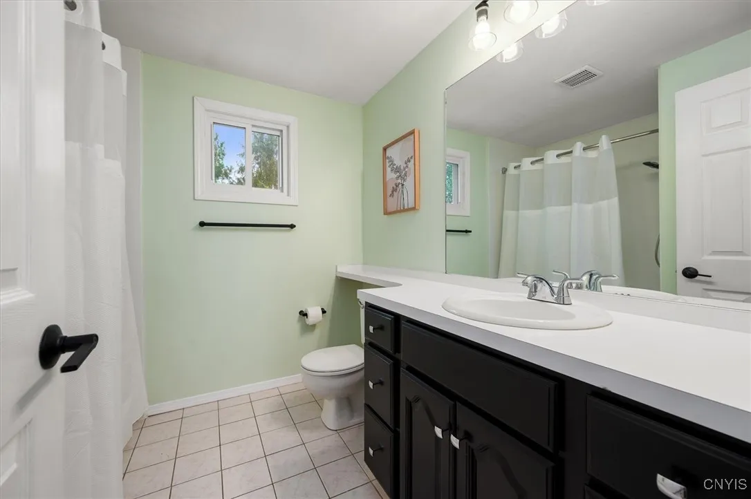 4957 Alfred Drive, Clay, New York 13090, Clay, New York 13090, 3 Bedrooms Bedrooms, 7 Rooms Rooms,2 BathroomsBathrooms,Residential,Closed,4957 Alfred Drive, Clay, New York 13090,0,S1626140