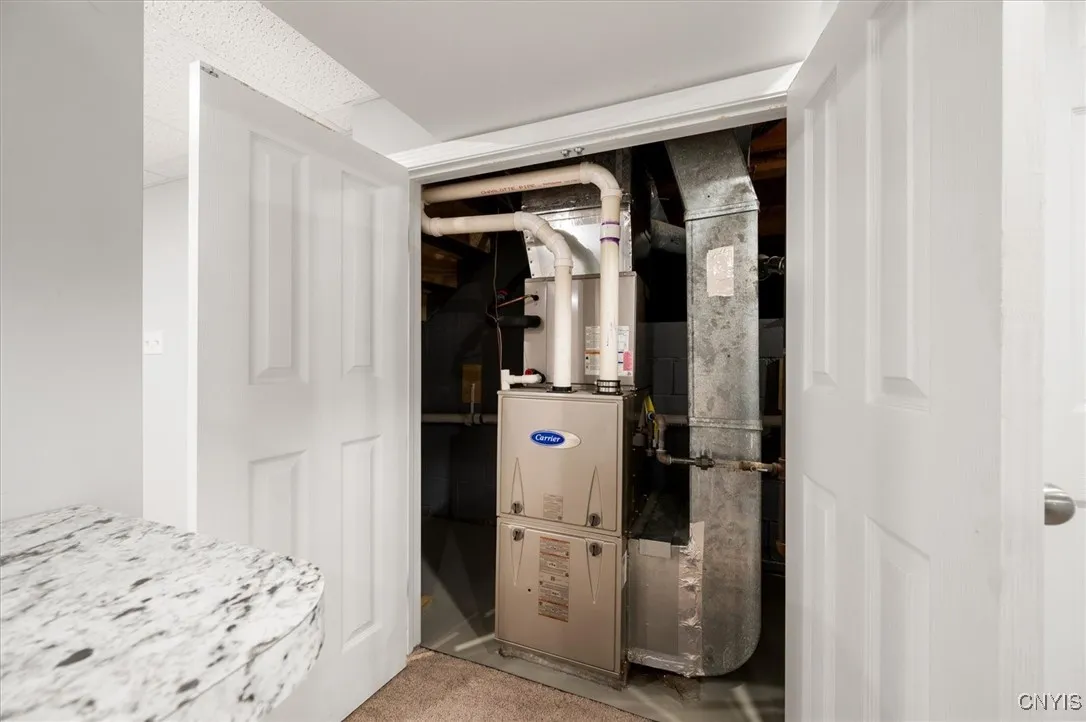 4957 Alfred Drive, Clay, New York 13090, Clay, New York 13090, 3 Bedrooms Bedrooms, 7 Rooms Rooms,2 BathroomsBathrooms,Residential,Closed,4957 Alfred Drive, Clay, New York 13090,0,S1626140