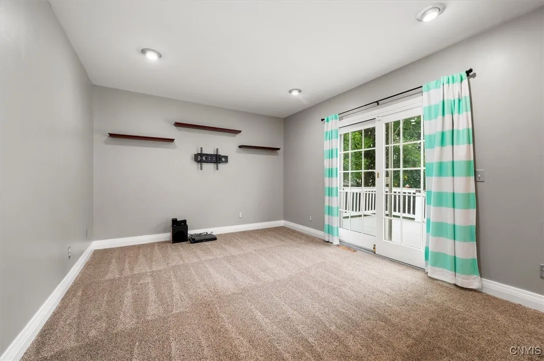 4957 Alfred Drive, Clay, New York 13090, Clay, New York 13090, 3 Bedrooms Bedrooms, 7 Rooms Rooms,2 BathroomsBathrooms,Residential,Closed,4957 Alfred Drive, Clay, New York 13090,0,S1626140
