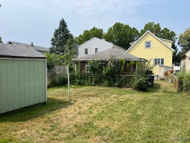 286 Barnard Street, Buffalo, New York 14206, Buffalo, New York 14206, 3 Bedrooms Bedrooms, 6 Rooms Rooms,1 BathroomBathrooms,Residential,For Sale,286 Barnard Street, Buffalo, New York 14206,B1628433