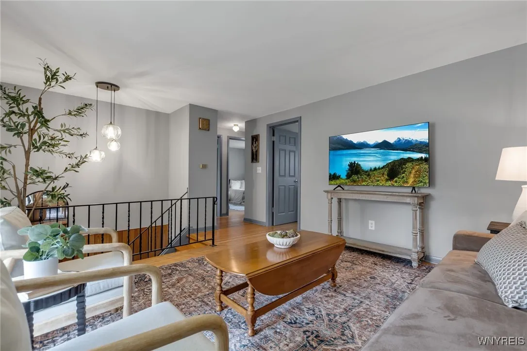 733 Four Rod Road, Alden, New York 14004, Alden, New York 14004, 3 Bedrooms Bedrooms, 8 Rooms Rooms,1 BathroomBathrooms,Residential,Closed,733 Four Rod Road, Alden, New York 14004,0,B1628062