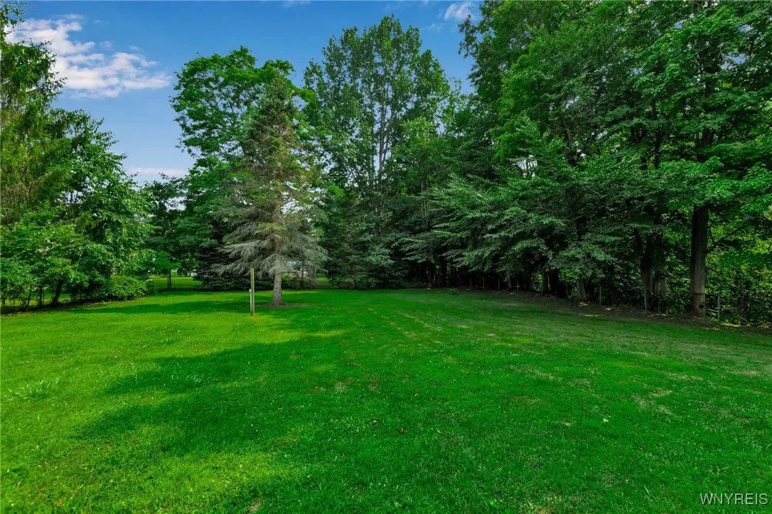 733 Four Rod Road, Alden, New York 14004, Alden, New York 14004, 3 Bedrooms Bedrooms, 8 Rooms Rooms,1 BathroomBathrooms,Residential,Closed,733 Four Rod Road, Alden, New York 14004,0,B1628062