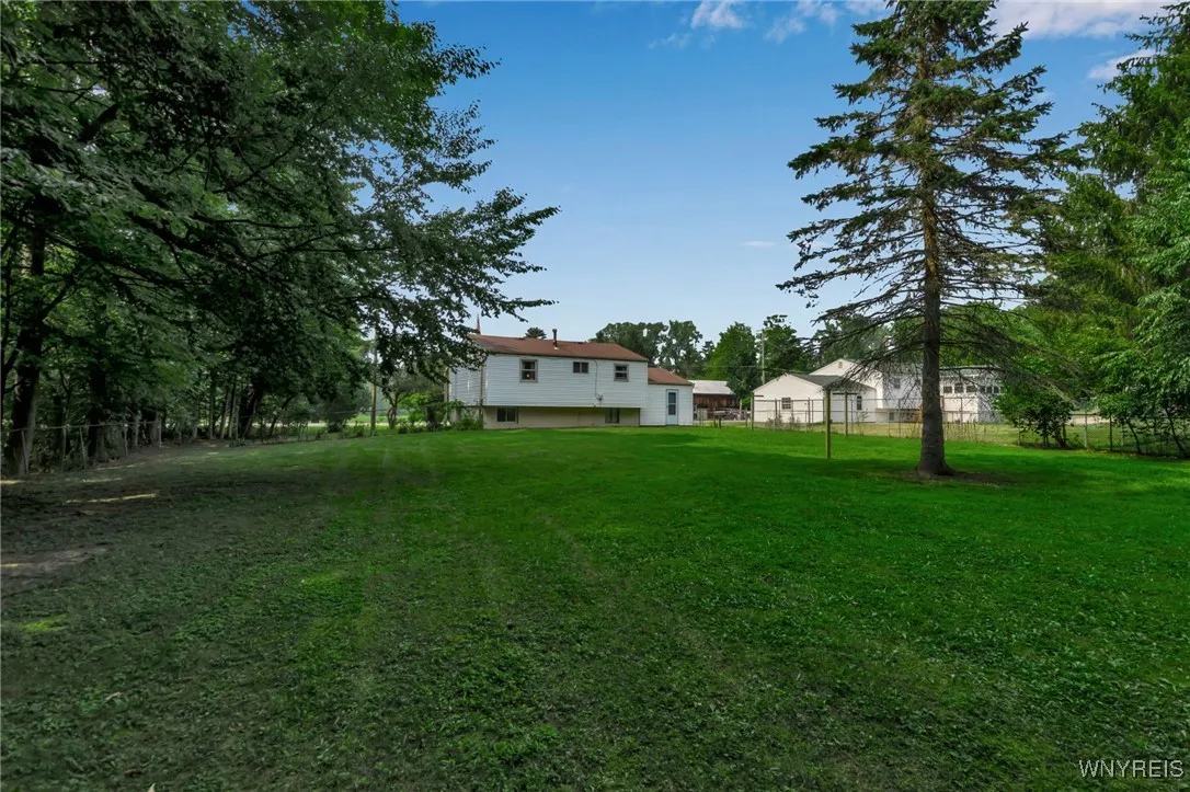 733 Four Rod Road, Alden, New York 14004, Alden, New York 14004, 3 Bedrooms Bedrooms, 8 Rooms Rooms,1 BathroomBathrooms,Residential,Closed,733 Four Rod Road, Alden, New York 14004,0,B1628062