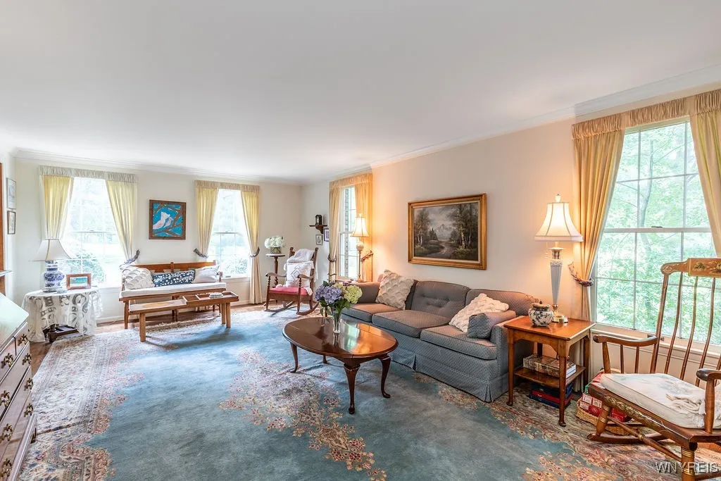 4 Tanglewood Drive East, Orchard Park, New York 14, Orchard Park, New York 14127, 4 Bedrooms Bedrooms, 8 Rooms Rooms,2 BathroomsBathrooms,Residential,For Sale,4 Tanglewood Drive East, Orchard Park, New York 14,B1621565