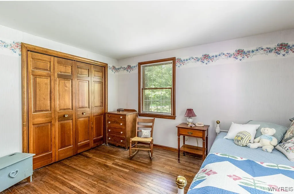 4 Tanglewood Drive East, Orchard Park, New York 14, Orchard Park, New York 14127, 4 Bedrooms Bedrooms, 8 Rooms Rooms,2 BathroomsBathrooms,Residential,For Sale,4 Tanglewood Drive East, Orchard Park, New York 14,B1621565