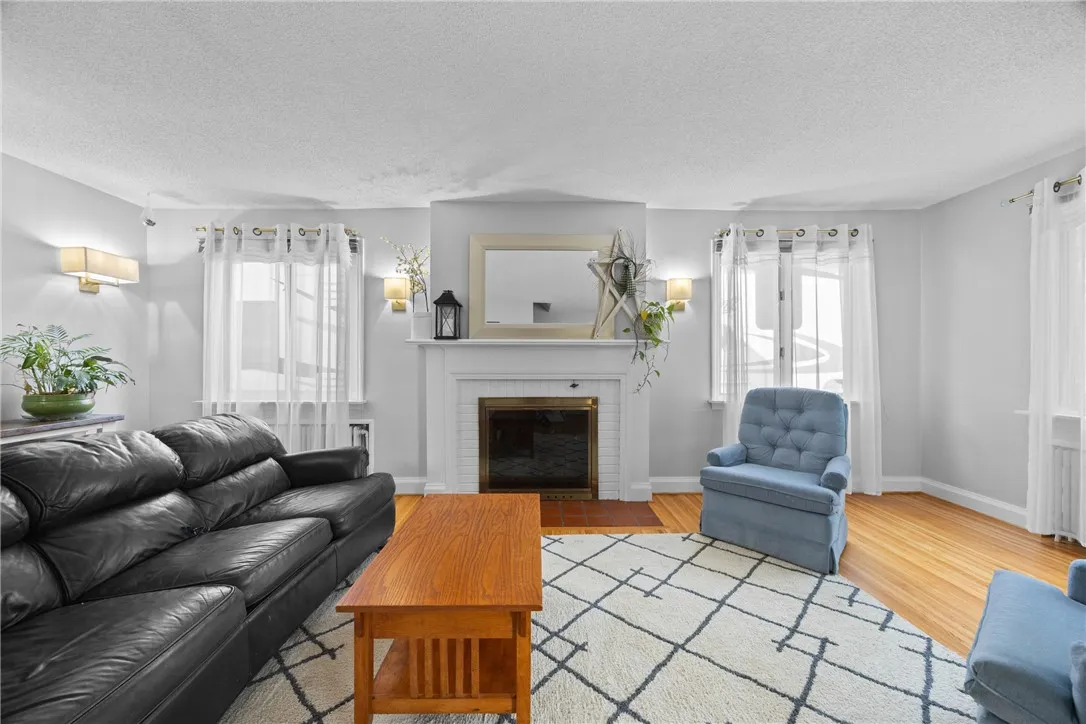 253 Cloverland Drive, Brighton, New York 14610, Brighton, New York 14610, 4 Bedrooms Bedrooms, 7 Rooms Rooms,2 BathroomsBathrooms,Residential,Closed,253 Cloverland Drive, Brighton, New York 14610,0,R1627816