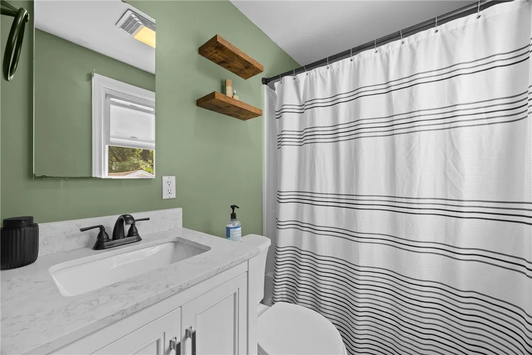 253 Cloverland Drive, Brighton, New York 14610, Brighton, New York 14610, 4 Bedrooms Bedrooms, 7 Rooms Rooms,2 BathroomsBathrooms,Residential,Closed,253 Cloverland Drive, Brighton, New York 14610,0,R1627816