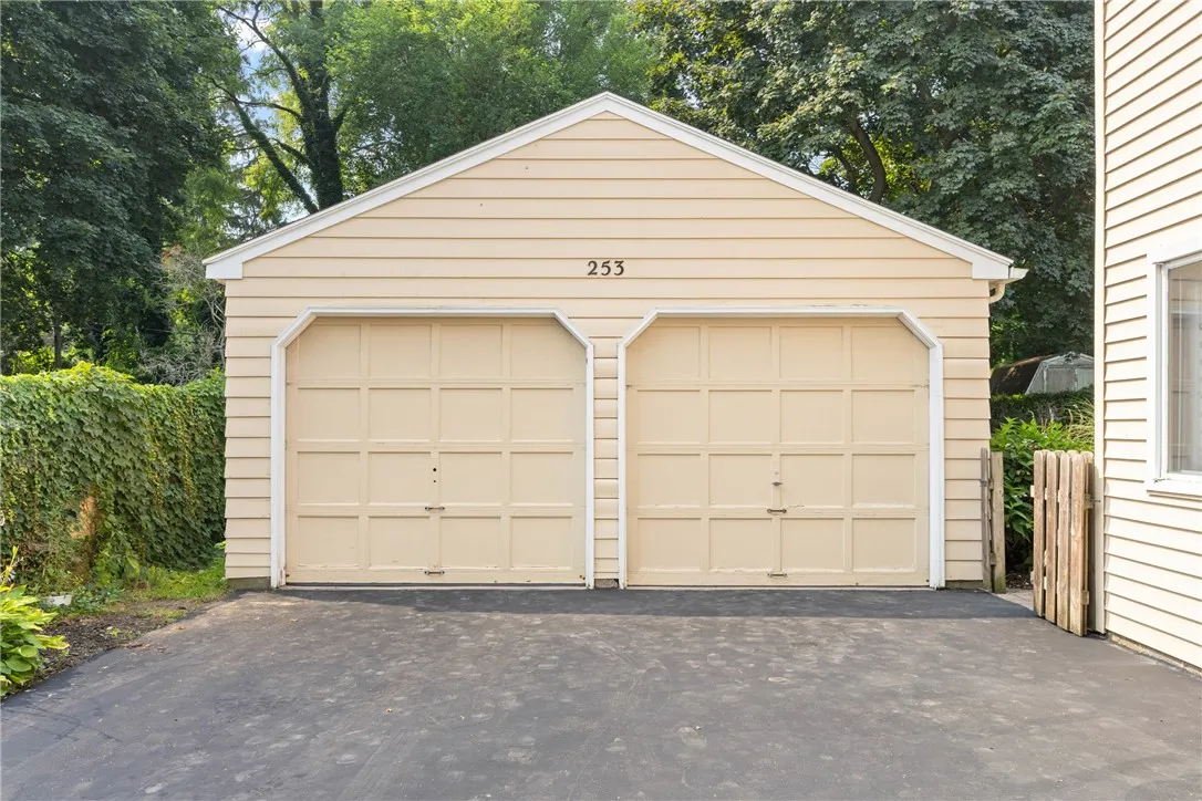 253 Cloverland Drive, Brighton, New York 14610, Brighton, New York 14610, 4 Bedrooms Bedrooms, 7 Rooms Rooms,2 BathroomsBathrooms,Residential,Closed,253 Cloverland Drive, Brighton, New York 14610,0,R1627816