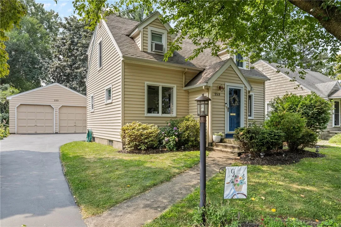 253 Cloverland Drive, Brighton, New York 14610, Brighton, New York 14610, 4 Bedrooms Bedrooms, 7 Rooms Rooms,2 BathroomsBathrooms,Residential,Closed,253 Cloverland Drive, Brighton, New York 14610,0,R1627816