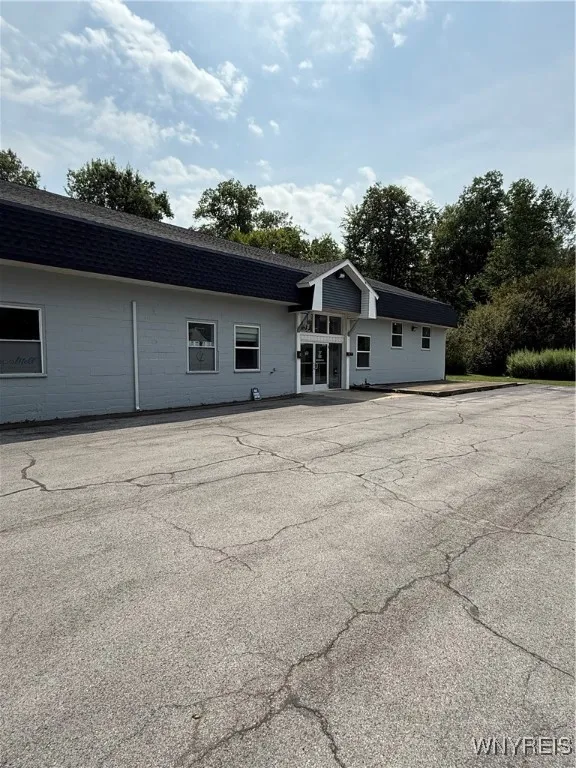 4390 Quinby Drive, Hamburg, New York 14075, Hamburg, New York 14075, ,Commercial Lease,For Rent,4390 Quinby Drive, Hamburg, New York 14075,B1626761