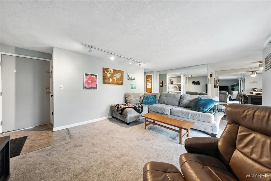 50 Charter Oaks Drive 1, Amherst, New York 14228, Amherst, New York 14228, 2 Bedrooms Bedrooms, 5 Rooms Rooms,1 BathroomBathrooms,Residential,For Sale,50 Charter Oaks Drive 1, Amherst, New York 14228,B1628769
