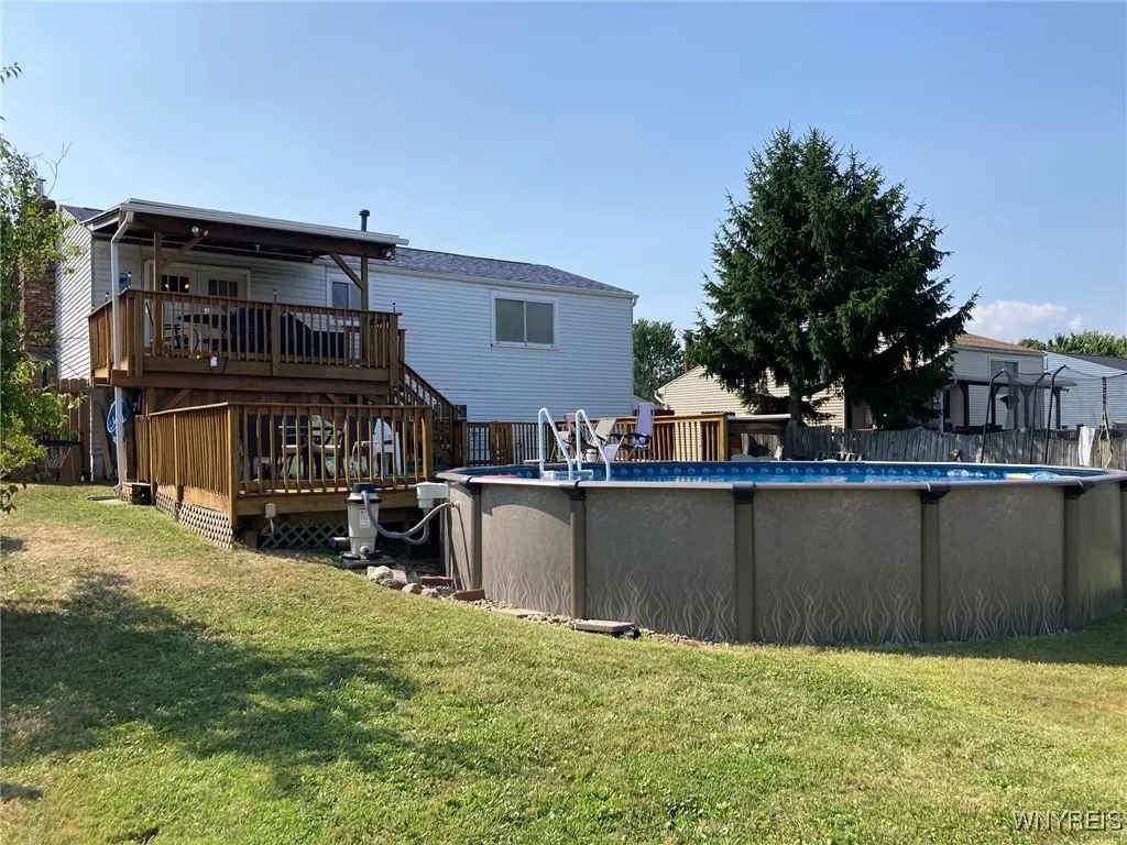 138 Crownview Terrace, Hamburg, New York 14075, Hamburg, New York 14075, 3 Bedrooms Bedrooms, 9 Rooms Rooms,1 BathroomBathrooms,Residential,For Sale,138 Crownview Terrace, Hamburg, New York 14075,B1628180