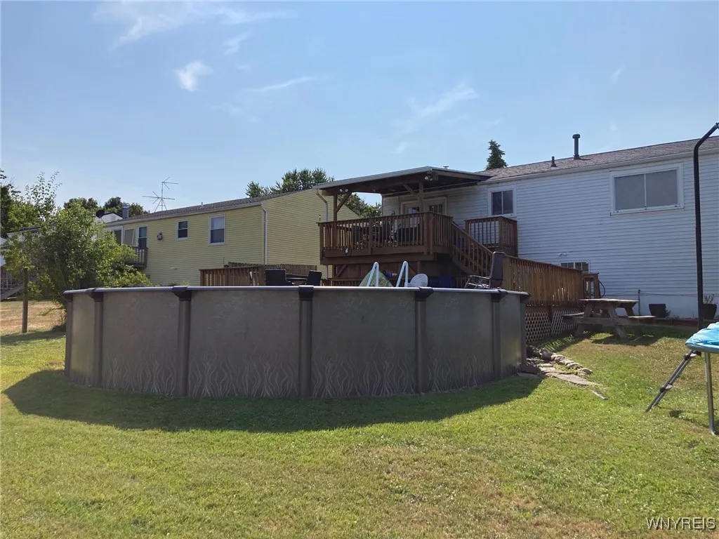 138 Crownview Terrace, Hamburg, New York 14075, Hamburg, New York 14075, 3 Bedrooms Bedrooms, 9 Rooms Rooms,1 BathroomBathrooms,Residential,For Sale,138 Crownview Terrace, Hamburg, New York 14075,B1628180
