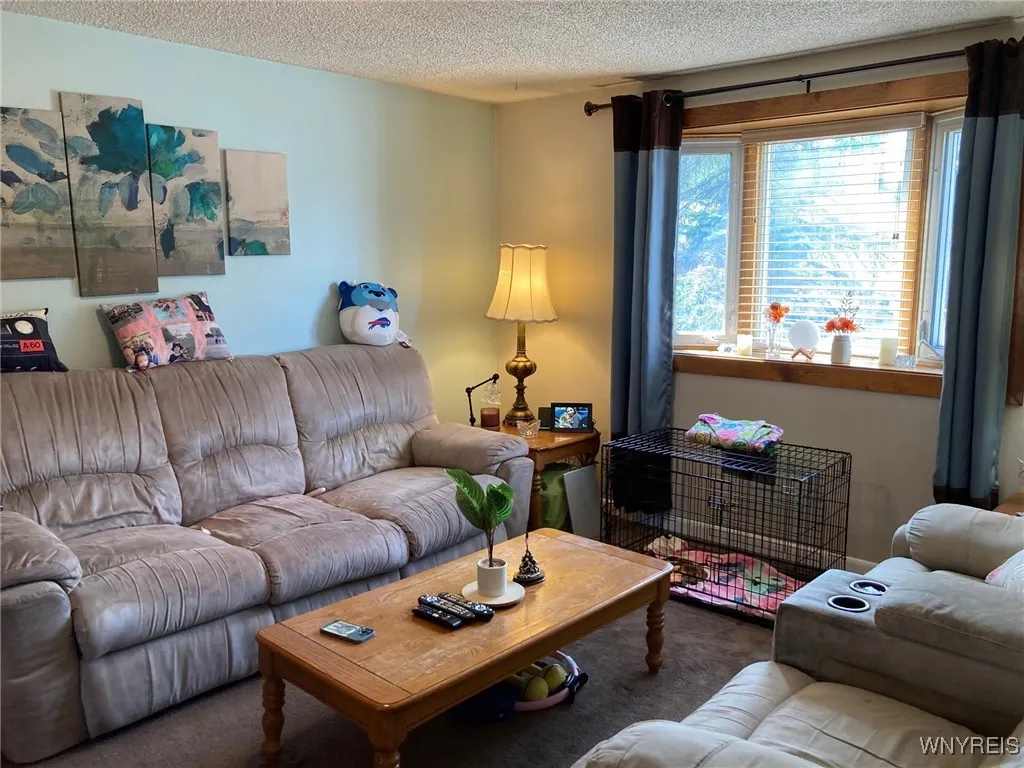 138 Crownview Terrace, Hamburg, New York 14075, Hamburg, New York 14075, 3 Bedrooms Bedrooms, 9 Rooms Rooms,1 BathroomBathrooms,Residential,For Sale,138 Crownview Terrace, Hamburg, New York 14075,B1628180