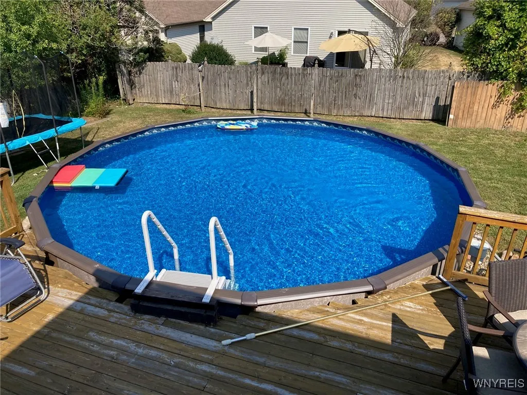 138 Crownview Terrace, Hamburg, New York 14075, Hamburg, New York 14075, 3 Bedrooms Bedrooms, 9 Rooms Rooms,1 BathroomBathrooms,Residential,For Sale,138 Crownview Terrace, Hamburg, New York 14075,B1628180
