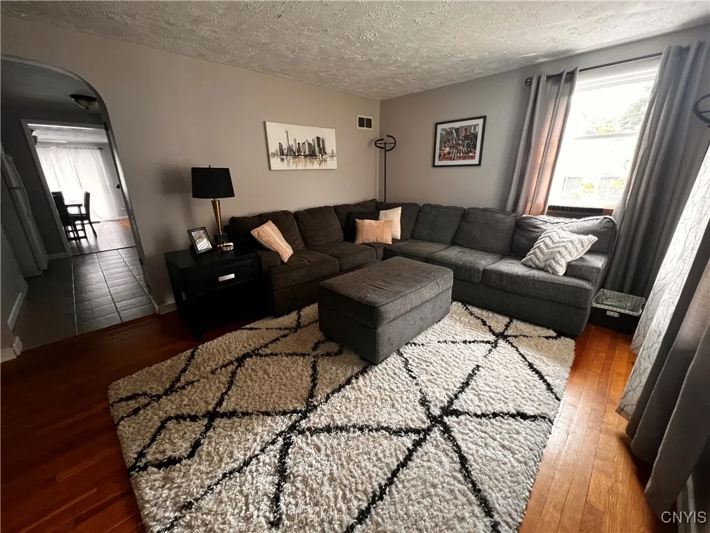 213 Ridgewood Drive, Cicero, New York 13212, Cicero, New York 13212, 3 Bedrooms Bedrooms, 6 Rooms Rooms,1 BathroomBathrooms,Residential,For Sale,213 Ridgewood Drive, Cicero, New York 13212,S1628543